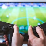 Reunión para jugar videojuegos con tus amigos